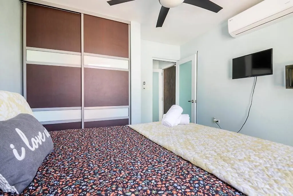 Ocean Front Villa, 2 Private Pools, Bbq, Tennis Court And More! Vega Baja Villa